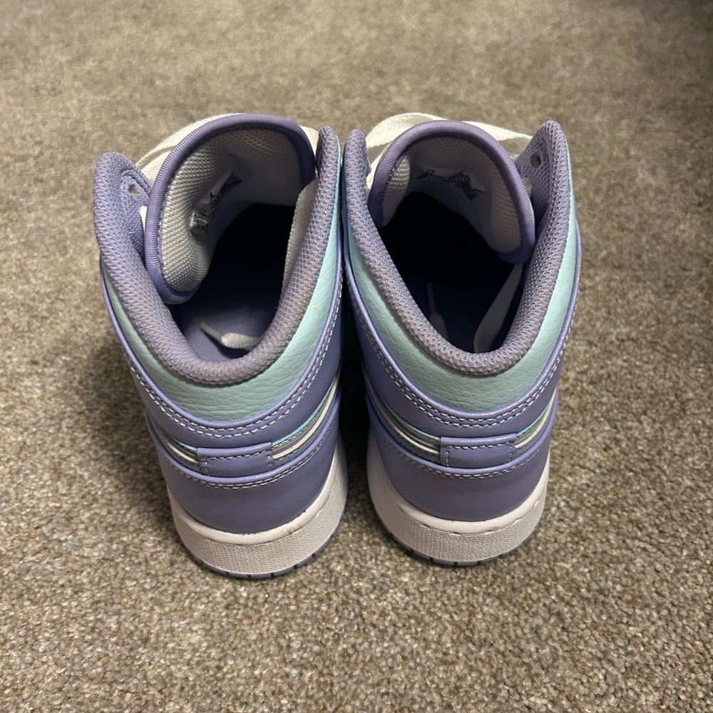 Jordan 1 Mid - Picture 3 of 6